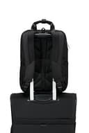 Samsonite Guardit Classy 2.0 - Mochila portátil para mujer con asas 14,1" (38,5 cm) - Mochila de negocios y escolar con portabotellas, Ergonómica - 17L - Negro (Black) - 9