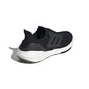 adidas Unisex Ultraboost 22 Running Shoe, Core Black/Cloud White, 42 2/3 EU - 6
