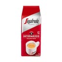Segafredo Zanetti Caffè in Grani Intermezzo (Confezione da 1 Kg) – Adatto per la Moka – Linea Le Classiche, Chicchi di Caffè a Tostatura scura, Gusto deciso e corposo - 1