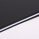 Musiclily Pro 13 Agujeros Estilo Moderno P Bass Pickguard Golpeador para Bajo Precision Bass de Fabricación Americana de 4 Cuerdas,3 capas Negro - 4