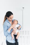 Nanit Bodenständer für Nanit Pro Babyphone - Baby Kamera Zubehör mit Ladeanschluss, Kabel - Babymonitor - Weiß (Kamera Nicht enthalten) - 5