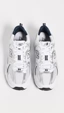 New Balance Mr530 V1, Zapatillas Unisex Adulto, Blanc Bleu Marine, 39.5 EU - 4