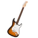 Squier by Fender Debut Collection Guitarra Eléctrica Stratocaster, Diapasón de Laurel, Golpeador Blanco, Sunburst de 2 Colores - 1
