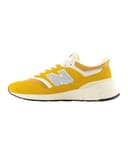 New Balance U997RCB Scarpe Lifestyle Unisex - MTZ Hombre Varsity Gold EU 44.5 - 2