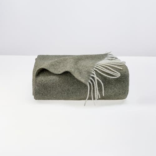 Moe Ridne Cashmere and Merino Wool Blanket, Large Pure Wool Throw in Olive Green 140 x 200 cm