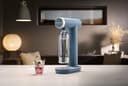 Smeg SKC01SBM Máquina de refrescos, pies antideslizantes, diseño que ahorra espacio, 800 ml, azul tormenta - 9