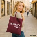 huuraa borsa di cotone Trainerin mit Herz Borsa regalo per la spesa in cotone bordeaux da 10 litri Trainerin mit Herz Sorpresa - 2