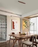 LED Wood Pendant Lamp Dining Table Pendant Lamp, Dimmable Modern Pendant Lamp Wood With Remote Control, Modern Straight Design Living Room Lamp Hanging For Kitchen Office Dining Room (Wood, 150 cm) - 4