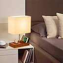 Dreamholder Tischlampe mit 3 USB A+C Anschlüssen, 3 Telefonständer, Moderne USB Nachttischlampe für Schlafzimmer, Wohnzimmer, Büro, Nachttischlampe mit Walnussholzsockel & Stoffschirm - 4