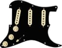 Fender Golpeador Stratocaster Precableado, Pastillas Tex-Mex SSS, Imanes Alnico 5, Instalación Fácil, Sonido Texas Grit, Salida Mejorada, Negro, Hecho en EE.UU. - 1