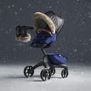 Stokke Xplory X Winter Kit, Onyx Black - Schützt Babys vor Wind und Wetter - Mit fleecegefütterten Fäustlingen für Eltern - Reflektierender Reißverschluss, echte Lammfelleinfassung - 6