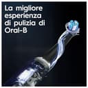 Oral-B Spazzolino Elettrico Ricaricabile iO 10 Nero, 1 Testina, 1 Custodia Da Viaggio ricaricabile, 1 Caricatore iO Sense + 1 Dentifricio Gengive & Smalto Pro-Repair Classico 75ml - 2
