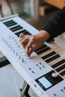 Arturia KeyLab Essential 88 Mk3 White - Tastiera Midi - 7