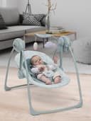 Chicco Swing&Play Altalena Elettrica Neonato 0 Mesi+ (Fino a 9 Kg), 5 Velocità Dondolio, Melodie Rilassanti, Pieghevole, Compatta e Salvaspazio, Schienale 2 Posizioni, 0 Mesi - 4