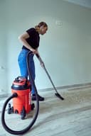 Bellota ASL2500SE - Aspirador con cable para aspirar restos líquidos y sólidos sincronizado, 25L, 2KW, Manguera (32mm Ø) de 2 metros, Tubo extensible metálico (440mm), enchufe sincronizado, con ruedas - 11