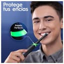 Oral-B iO 6 Cepillo De Dientes Eléctrico Negro con Mango Recargable, 3 Cabezales, 1 Estuche De Viaje, 5 Modos De Cepillado Con Blanqueamiento Dental, Sensor De Presión, Diseñado Por Braun - 4