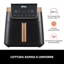 Ninja MAX PRO Friggitrice ad Aria, Scomparto Singolo da 6,2L, Cottura Senza Olio, Formato Famiglia, Antiaderente, Cestello e Piasta per Frittura Lavabili in Lavastoviglie, Pinze, Nero/Rame, AF180EUCP - 6