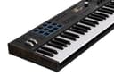 Arturia KeyLab 61 MK3 tastiera controller MIDI Nero per produzione musica, software tutto in uno - 61 tasti, 9 encoder, 9 fader, 1 ruota di modulazione, 1 ruota di Pitch Bend, 12 pad - Nero - 2