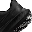 NIKE DO7626-001 Air Zoom Pegasus 39 Shield Sneaker Adult Black/Black-Off Noir-DK Smoke Grey 5.5 - 5