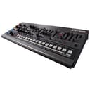 Roland JX-08 Modulo Sonoro Sintetizzatore Boutique – Riedizione Moderna e Compatta del Leggendario Roland JX-8P del 1985 con Nuovi Effetti, Sequencer Polifonico e Molto Altro – Leggero, Portatile - 1