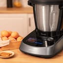 Cecotec Robot di Cucina Multifunzione Mambo Touch con Caraffa Habana. 1600 W, 37 Funzioni, Schermo TFT da 5" con Ricettario, APP, Bilancia e Caraffa in acciaio inox, 3,3 litri - 3
