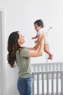 Nanit Bodenständer für Nanit Pro Babyphone - Baby Kamera Zubehör mit Ladeanschluss, Kabel - Babymonitor - Weiß (Kamera Nicht enthalten) - 9