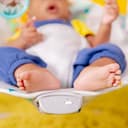 Bright Starts Seggiolino Vibrante Rilassante per Neonati - Barra Giocattoli Rimovibile, Piedini Antiscivolo, 0-6 Mesi Fino a 9 kg (Safari Fun) - 5