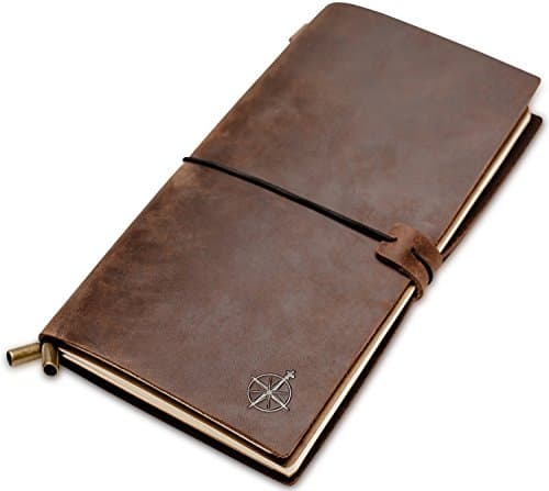 Wanderings Cuaderno de Viaje Tamaño Regular – 11,5 x 22 cm – Diario de Viaje – Cuaderno de Cuero Hecho a Mano, Robusto y Recargable. Hojas en Blanco de 100 GSM