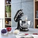 KitchenAid Küchenmaschine - Artisan - Kippbarem Food Processor - Teigknetmaschine mit 3 Zubehör und Schüssel aus Edelstahl - 4.8 L - Onyx schwarz - 5