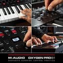 M-AUDIO Oxygen Pro 61 teclado controlador MIDI USB con 61 teclas, beat pads, perillas asignables de MIDI, botones y faders, más pack de sonidos de Native Instruments (integración de NKS) - 10