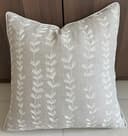 VAGMINE Funda de almohada cuadrada de lino bordada a mano para dormitorio principal, nuevo hogar, aniversario, granja, sofá, hojas flotantes, natural, 18 x 18 pulgadas - 1