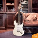 MAX GigKit - kit guitarra electrica de iniciación, amplificador de 40w, funda de transporte, afinador, cuerdas, palanca tremolo, correa, 2 púas, cable de 3m, Color Blanco - 7