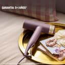 Remington secador AIRvive (motor brushless digital, iónico, silencioso, 240 km/h) difusor y concentrador (tecnología Ionic Air antiencrespamiento, 12 combinaciones de temperatura y velocidad) EC8930 - 11