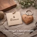 Rienco | Portachiavi personalizzato cuore in legno, bombato, incisione su entrambi i lati, 5x5x0,8 cm, ciliegio | Artigianato italiano, portachiavi cuore legno personalizzato - 6