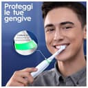 Oral-B Spazzolino Elettrico Ricaricabile iO 6N, Sensore di Pressione, Display Interattivo, Intelligenza Artificiale, 2 Testine, 1 Spazzolino, 1 Custodia da Viaggio, Bianco, Idea Regalo - 4