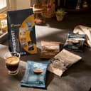 Tchibo Kaffeevollautomat Esperto Pro mit One Touch Funktion für Caffè Crema, Espresso und Milchspezialitäten, Anthrazit - INKLUSIVE Kaffeeprobierset GRATIS - 6