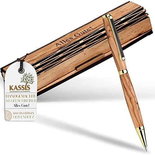 KASSIS - Penna a sfera in legno d'olivo, in una elegante confezione di legno, lavorazione artigianale con pregevoli intarsi e incisione in lingua tedesca (Alles Gute)