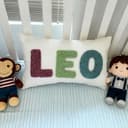 Cuscino decorativo personalizzato con ago perforato, cuscino con nome personalizzato fatto a mano per la camera dei bambini, cuscino con iniziale ricamo per la cameretta dei bambini, regalo ideale per - 3