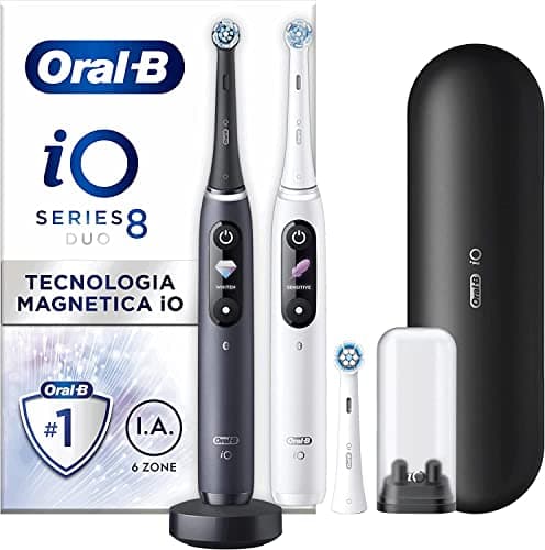 Oral-B Spazzolino Elettrico Ricaricabile iO 8N, Sensore di Pressione, Display Interattivo, Intelligenza Artificiale, 6 Modalità 3 Testine 2 Spazzolini,1 Custodia da Viaggio, Nero e Bianco, Idea Regalo