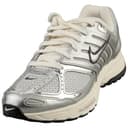 Nike HJ7310-025 Nike Air Pegasus 2005 Damen Photon DUST/Chrome-Gridiron-SAIL EU 42 - 1