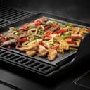 SafBbcue Piastra piatta realizzata per Genesis E/S 335/435, E-325S, EPX-335, EX-325S, S-325S, SA-E-325S/330, SE-E-325S, SE-SX-335 SMART GRILL, SP-E-325S, SPX-435, SX-335, sostituisce Wee. ber 7672 - 6