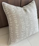 VAGMINE Funda de almohada cuadrada de lino bordada a mano para dormitorio principal, nuevo hogar, aniversario, granja, sofá, hojas flotantes, natural, 18 x 18 pulgadas - 3