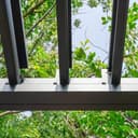 PRIMEYARD Pergola 3x3 m Pfosten und Lamellendach aus Stahl - anthrazitfarbene Terrassenüberdachung - 7