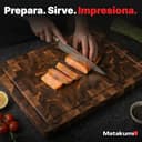 Matakumi Tabla Cortar Cocina – Hecha de Acacia Madera con Asas Laterales, Canal para Jugos y Madera de Extremo para Proteger la Cuchilla del Cuchillo – De Dos Caras (40 x 30 x 3 cm) - 2