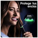 Oral-B iO 10 Cepillo de Dientes Eléctrico Negro, + 1 Cabezal y 1 Estuche Cargador de Viaje, Diseñado por Braun - 7