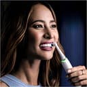 Oral-B Cepillo de dientes eléctrico iO Series 10, 7 modos de limpieza, cuidado dental, iOSense, pantalla a color y estuche de viaje de carga, diseñado por Braun, Stardust White - 9